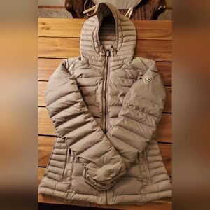 Kuhl Spyfiresize XS women's gray Quilted Puffer Jacket with Hood and Insulation